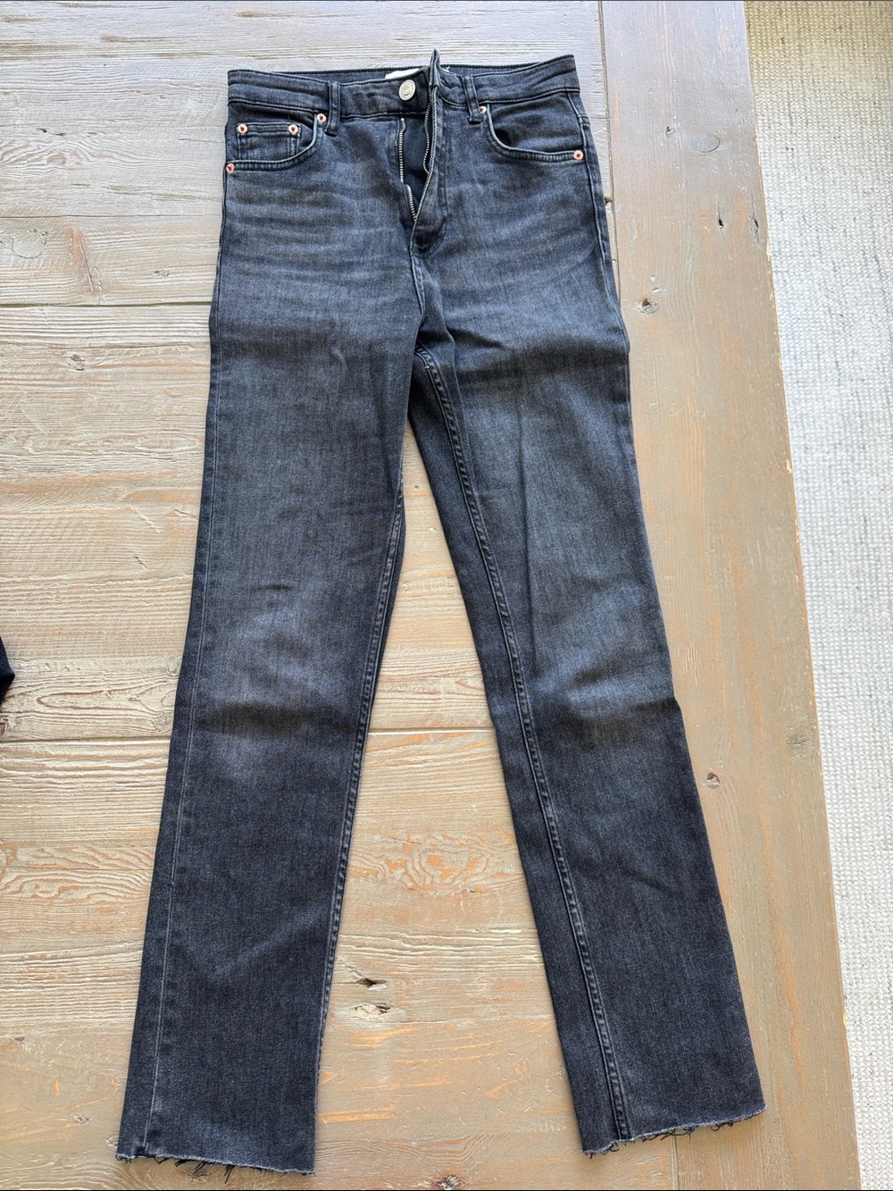 Zara Women's Dark Gray Straight-Leg Jeans
